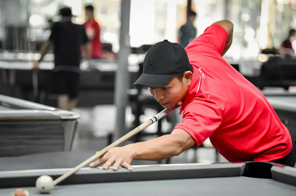 Focused player competing in a tournament match
